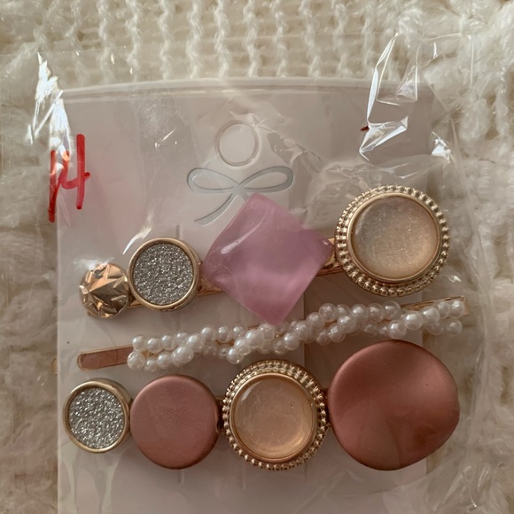 Hair accessories - Picture 6 of 8